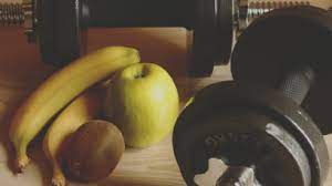 Fyzická aktivita a zdravé stravování pro dosažení správné hmotnosti